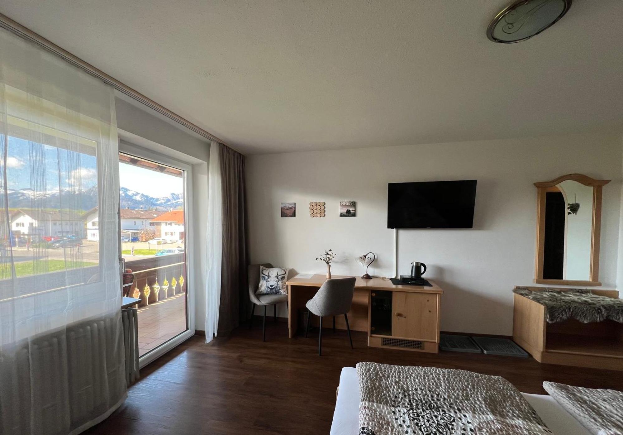 Gaestehaus-Pension Keiss Hopferau Exteriör bild